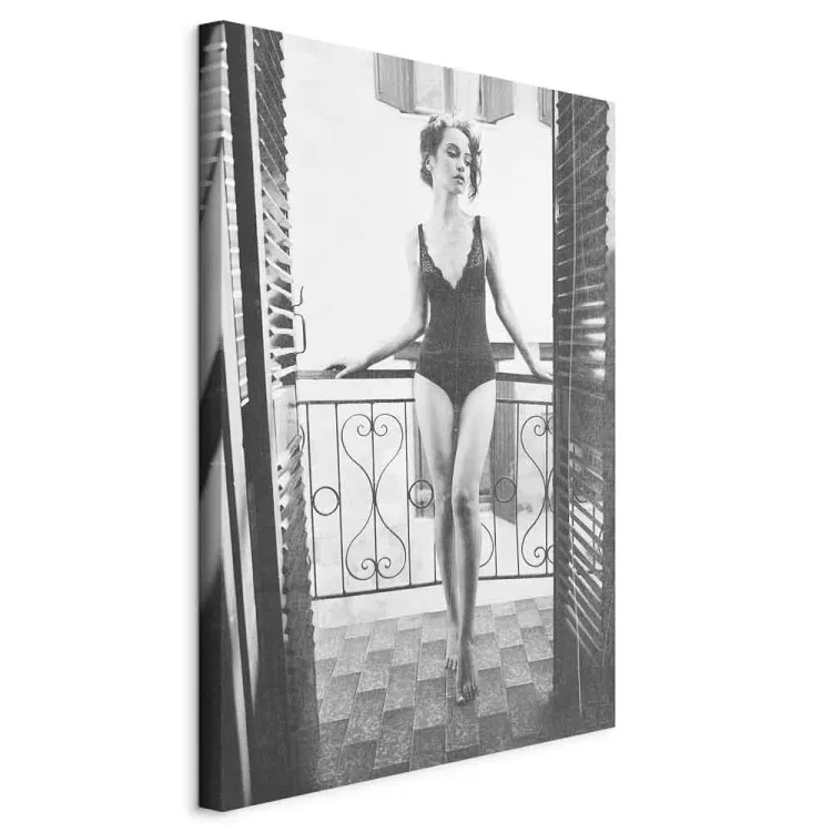 Petite Woman (1 Part) Vertical