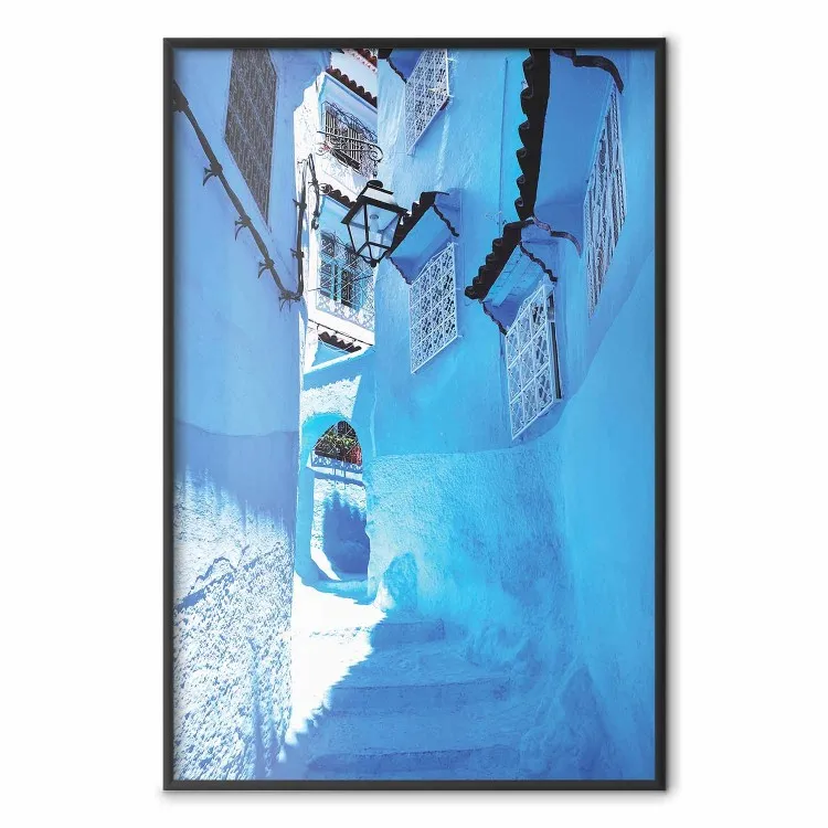 Blauer Spaziergang - Architekturweg zwischen blauen Gebäuden