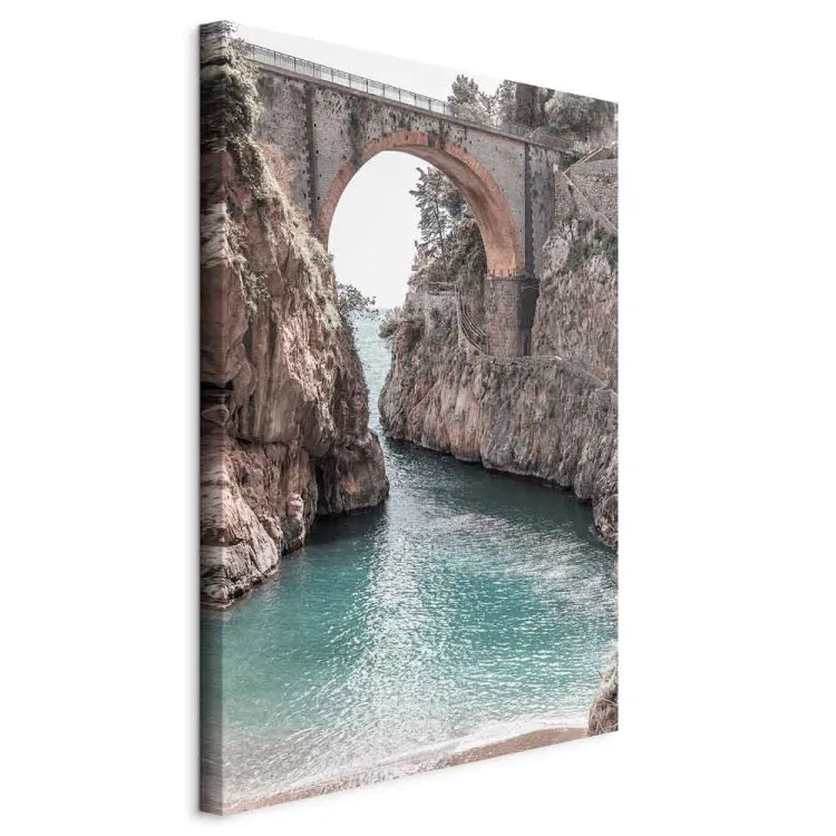 Die Brücke von Positano - Landschaft des italienischen Geländes, Hoch