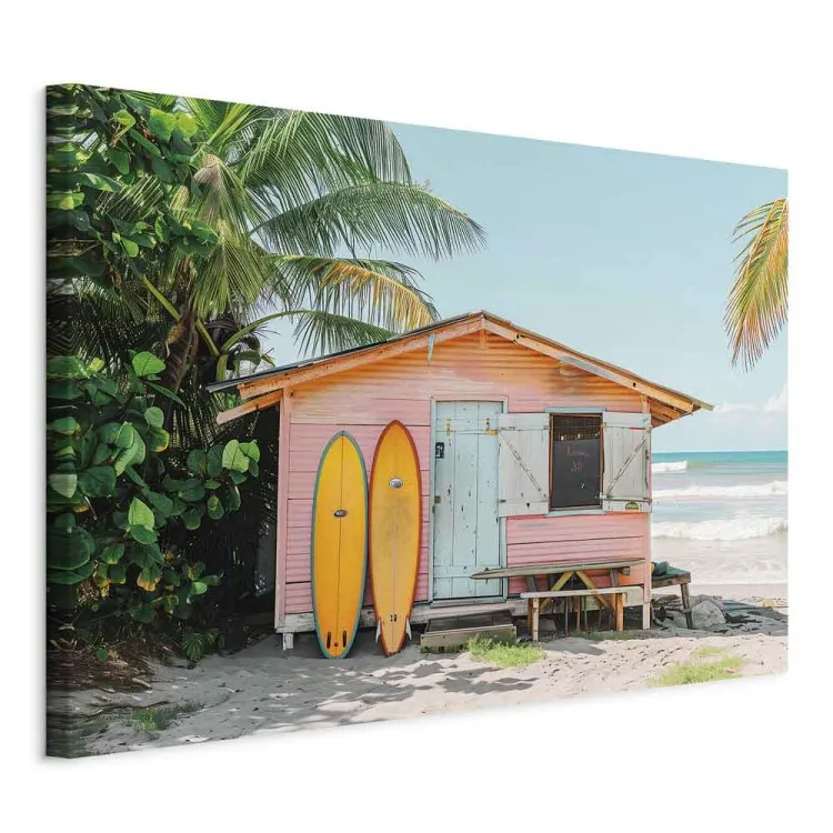 Surferhütte - buntes Plankenhaus an einem tropischen Strand