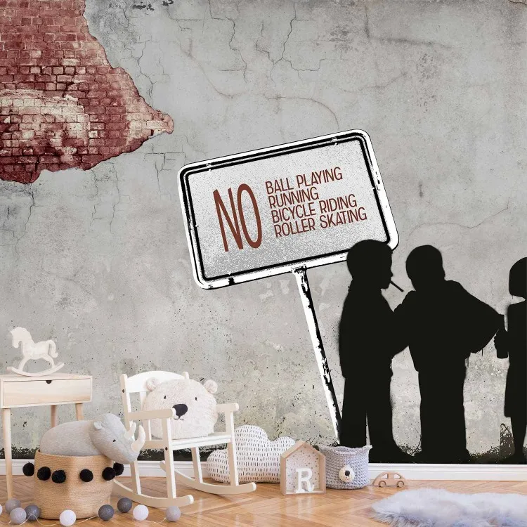 No Ball Playing... - Street-Art im Banksy-Stil mit Schrift auf Beton